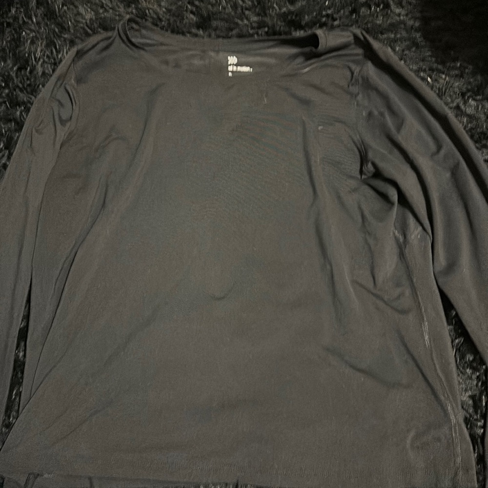 black active wear long sleeve